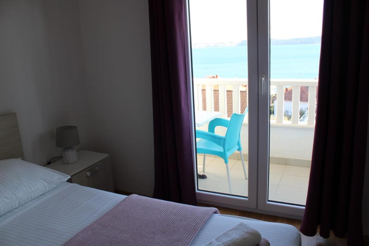 Apartments Renata Seget Donji Exterior photo