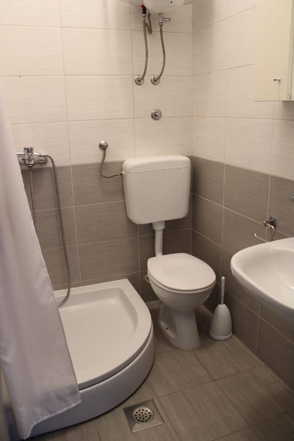 Apartments Renata Seget Donji Exterior photo